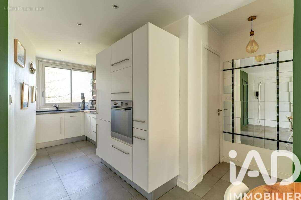 Photo 4 - Appartement à CALUIRE-ET-CUIRE