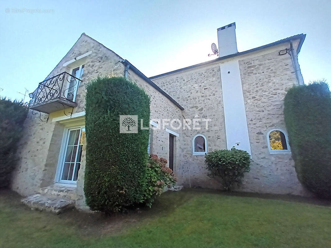 Maison à LUZARCHES