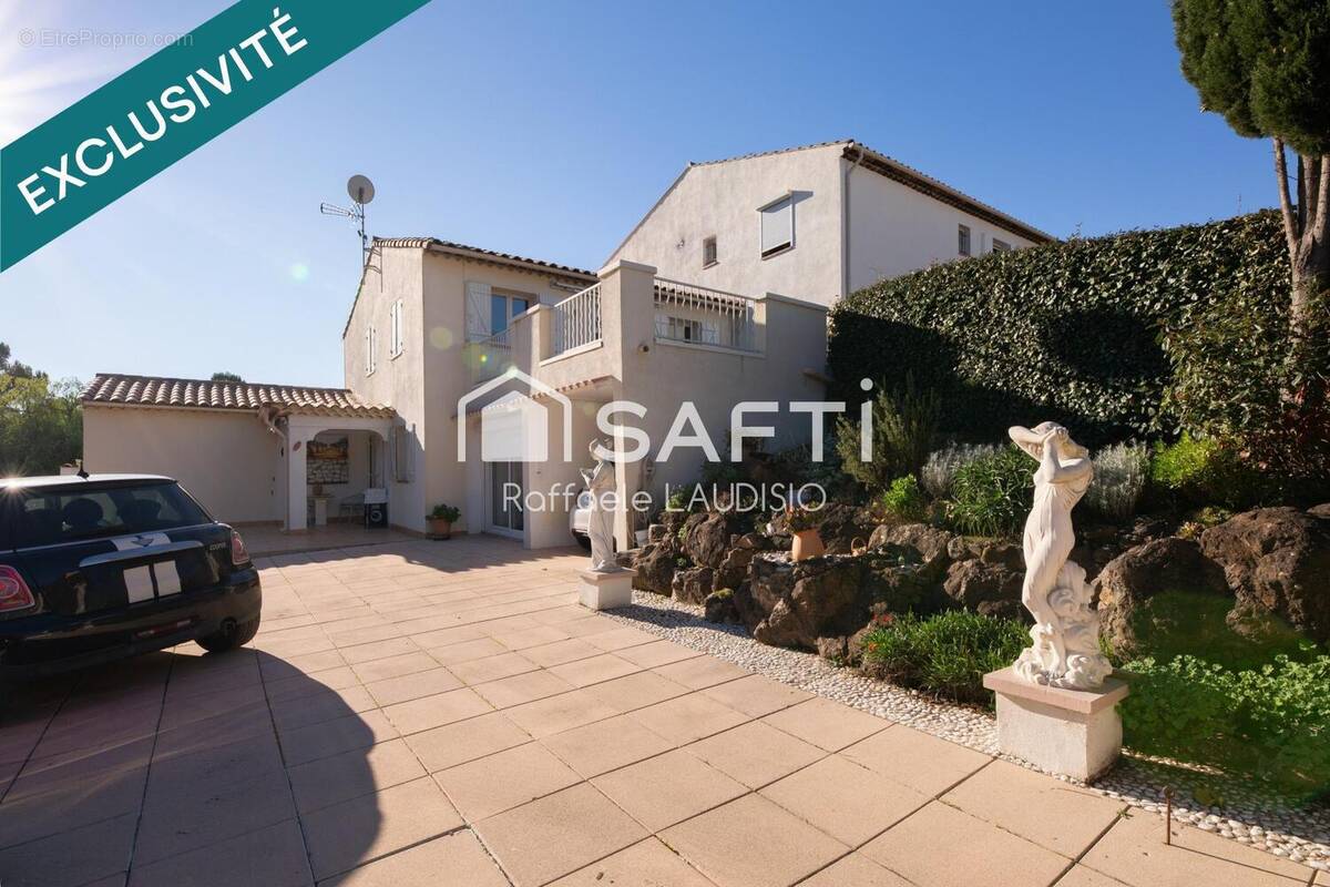 Photo 1 - Maison à FREJUS