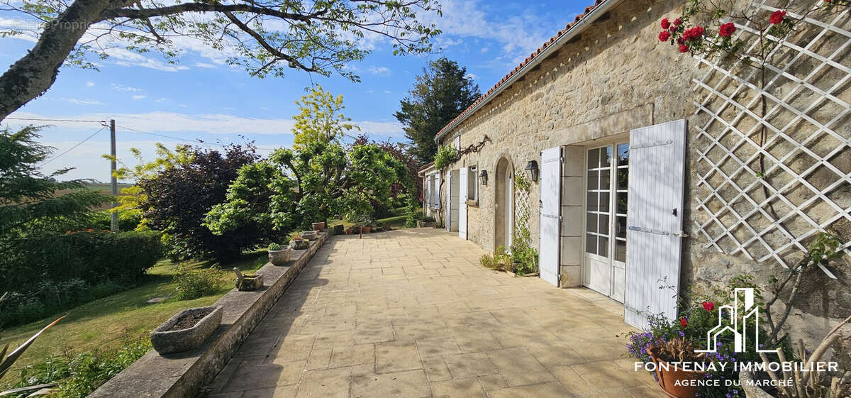 Maison à L'HERMENAULT