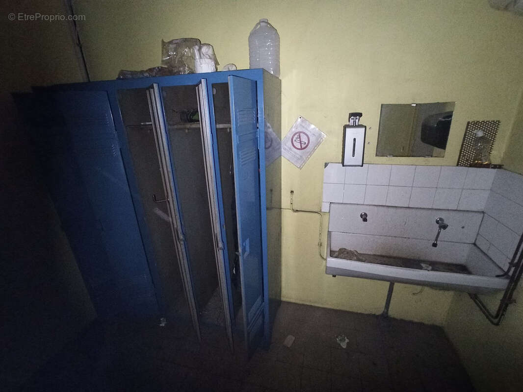 Commerce à AIXE-SUR-VIENNE