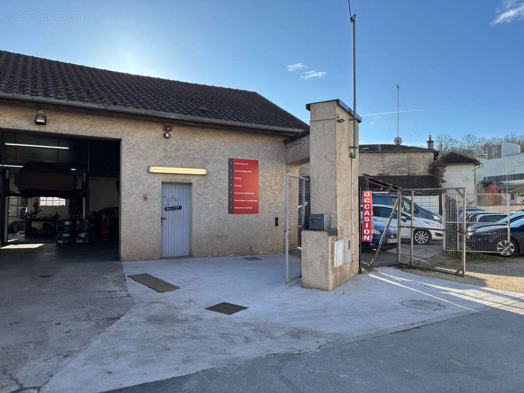 Commerce à VEZELISE