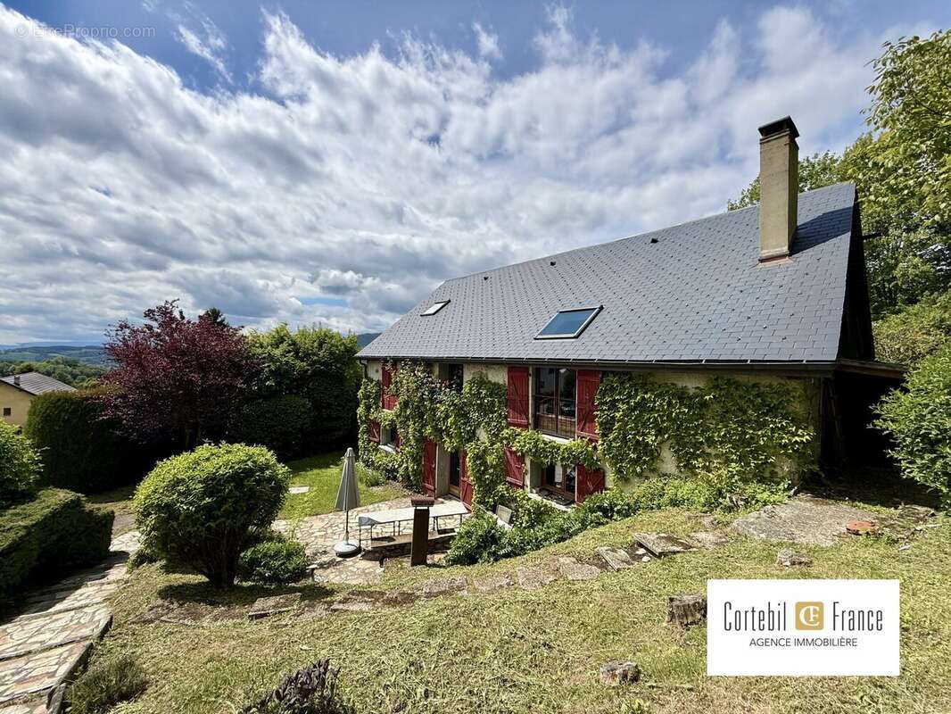 Maison à MENTHONNEX-EN-BORNES