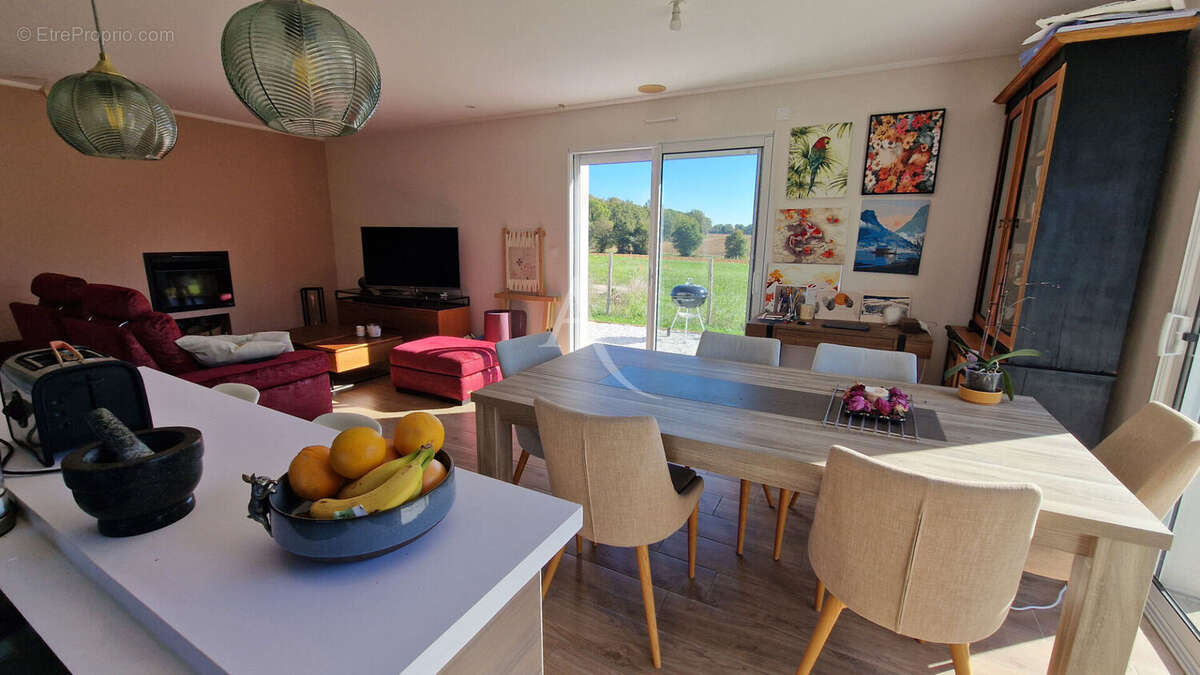 Maison à SAINTE-FOY