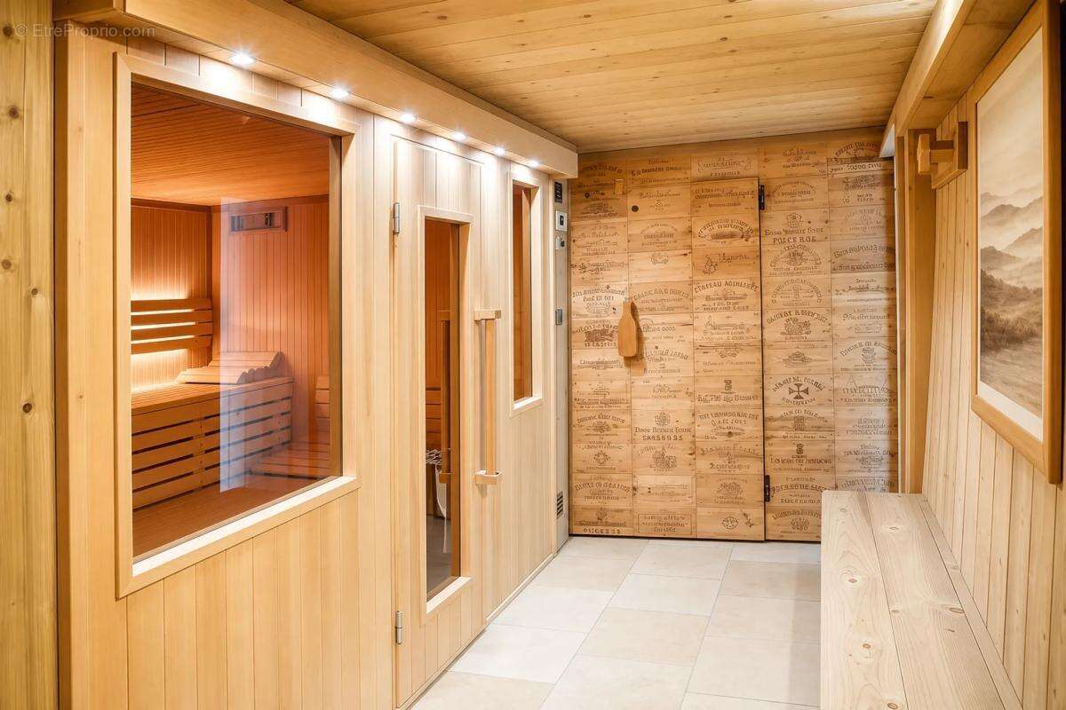 Propriété familiale avec espace bien-être et 8 600 m² de nature - photo 15