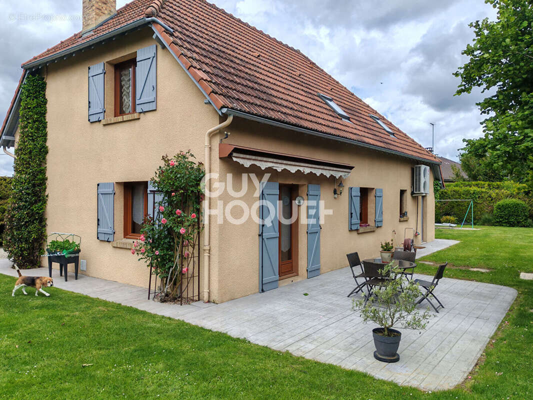 Maison à SAINTE-MAURE