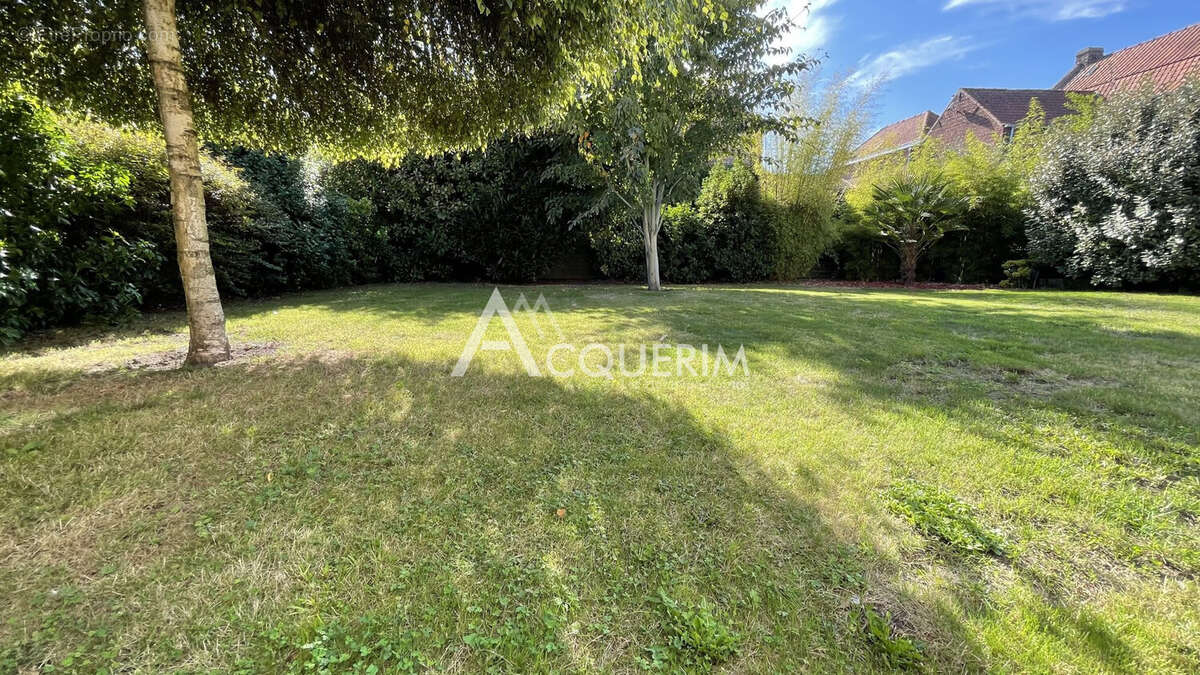 Maison à CAMPHIN-EN-CAREMBAULT