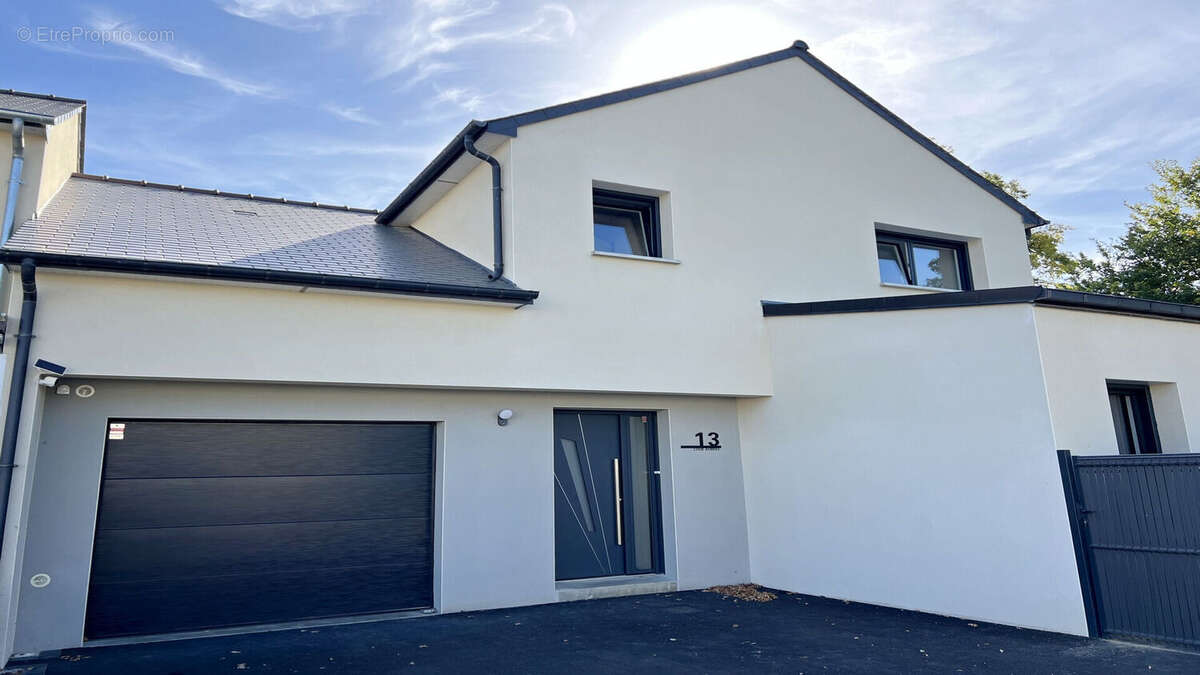 Maison à CHASNE-SUR-ILLET