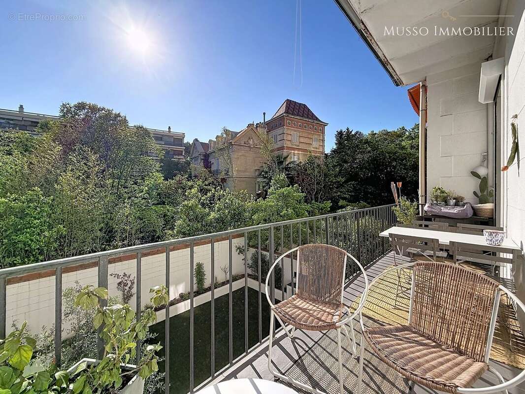 Appartement 252 m² à Marseille-8e  - photo 5