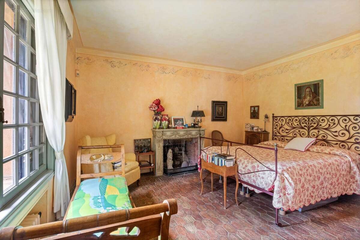Maison à ROQUEBRUNE-CAP-MARTIN