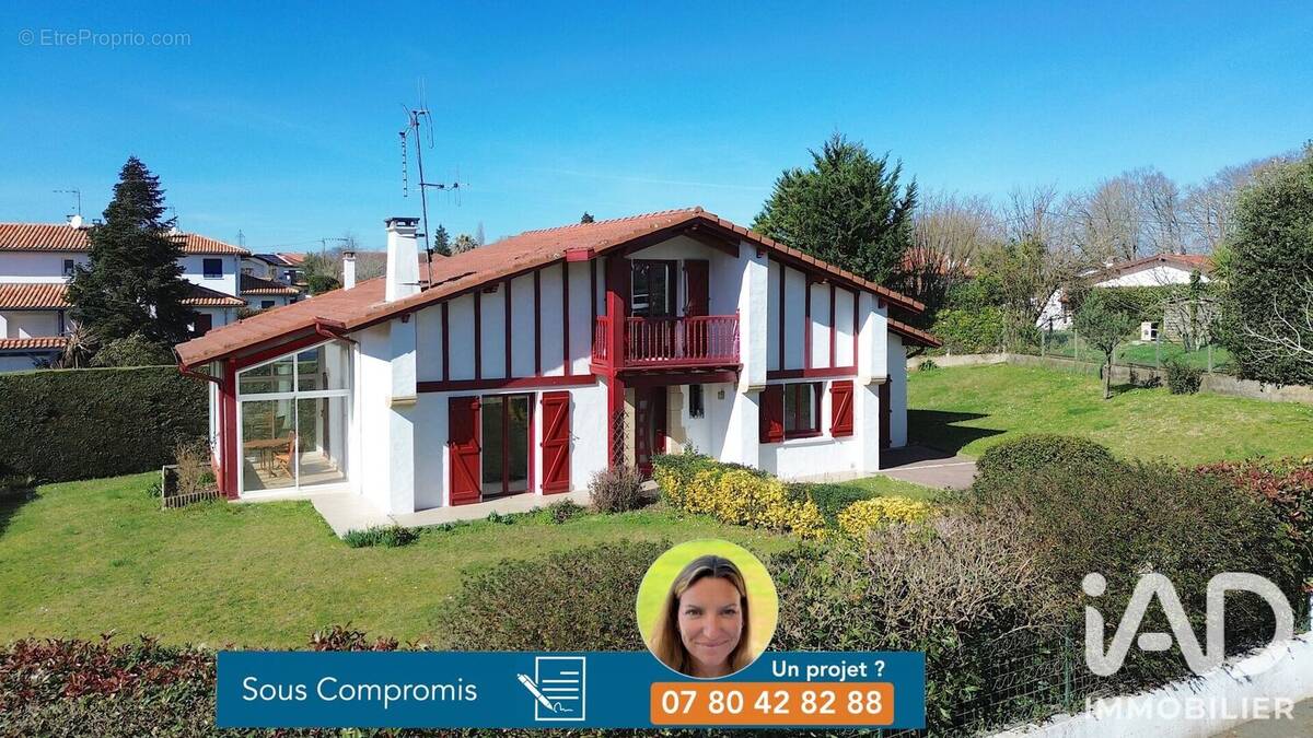 Photo 1 - Maison à SAINT-PIERRE-D'IRUBE
