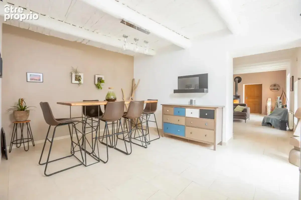 Maison de caractère de 130m2 au calme avec 2 700m2 de terrain - photo 2
