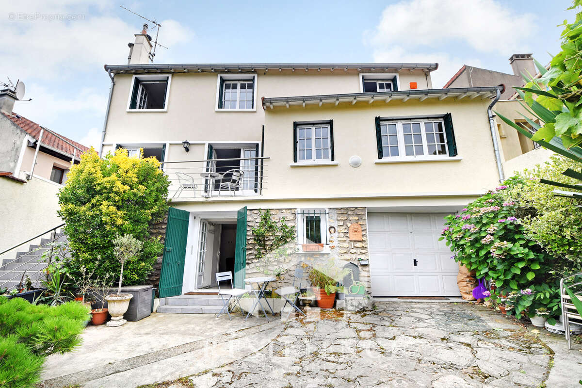 Rare clamart ! maison 125m2 avec vue panoramique sur paris + studio indépendant - photo 6