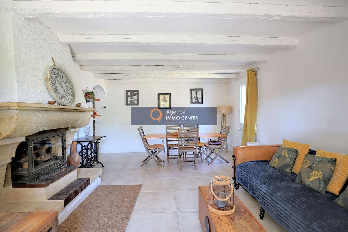 Maison à NEOULES