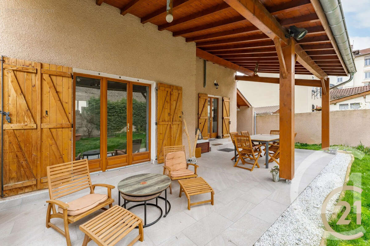 Maison à VILLEURBANNE