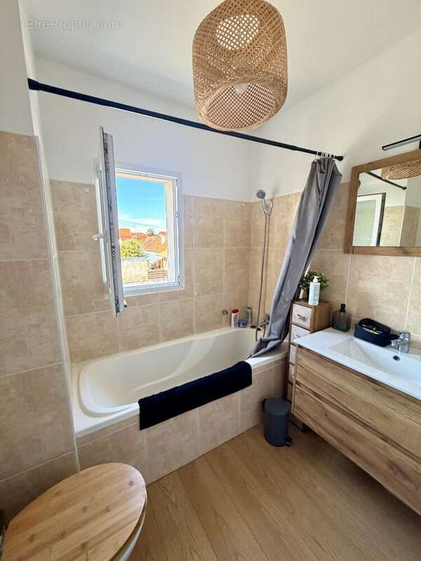 Appartement à LION-SUR-MER