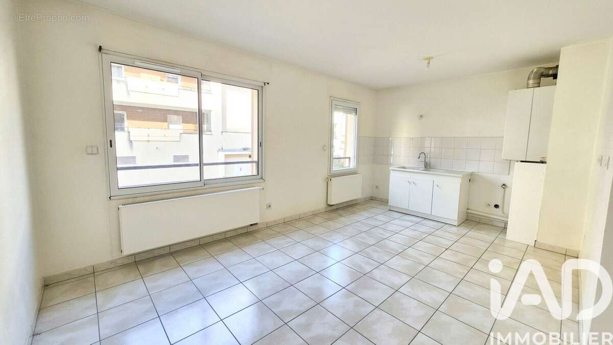 Photo 2 - Appartement à MEXIMIEUX