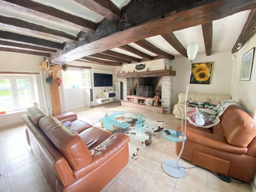 Maison à LES PONTS-DE-CE
