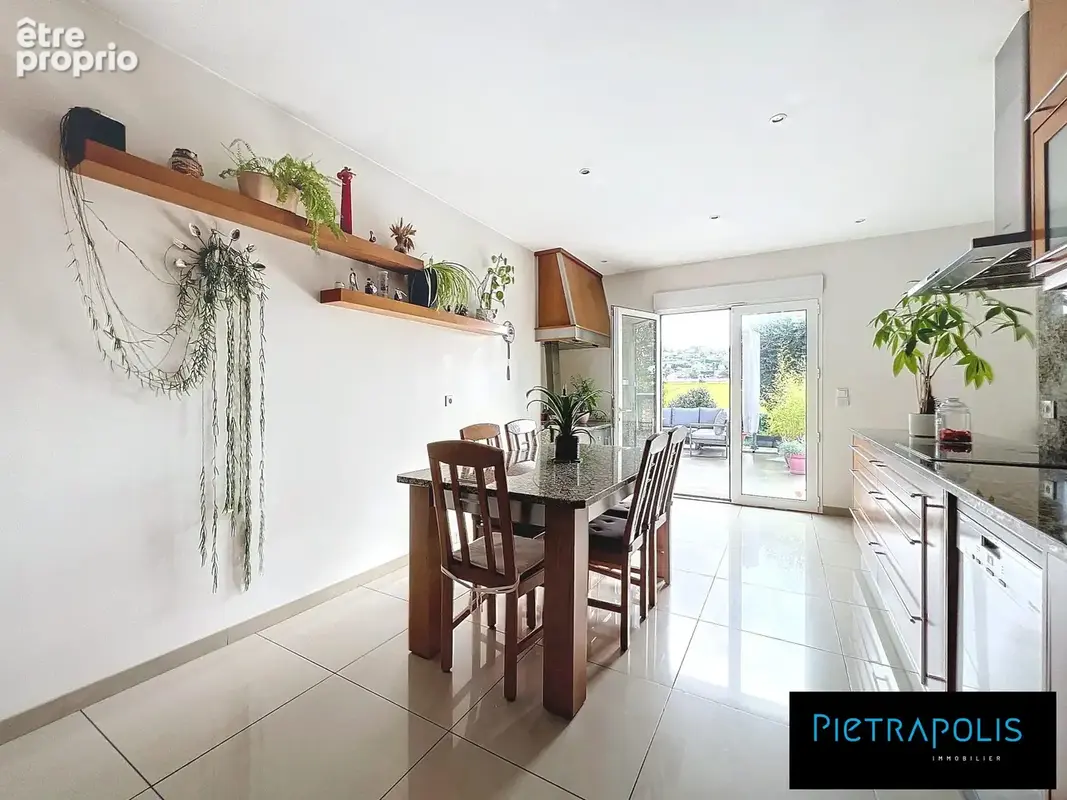 Maison 5 pièces 160 m² à vendre à Neuville-Sur-Saone (69250) - photo 6