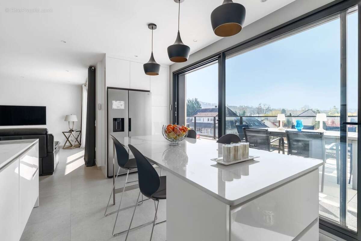 Appartement à SAINT-MAUR-DES-FOSSES