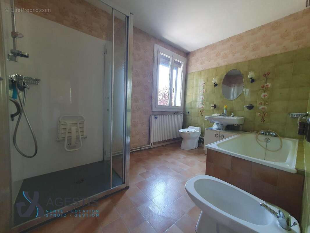 Maison 88 m² à Castres  - photo 8
