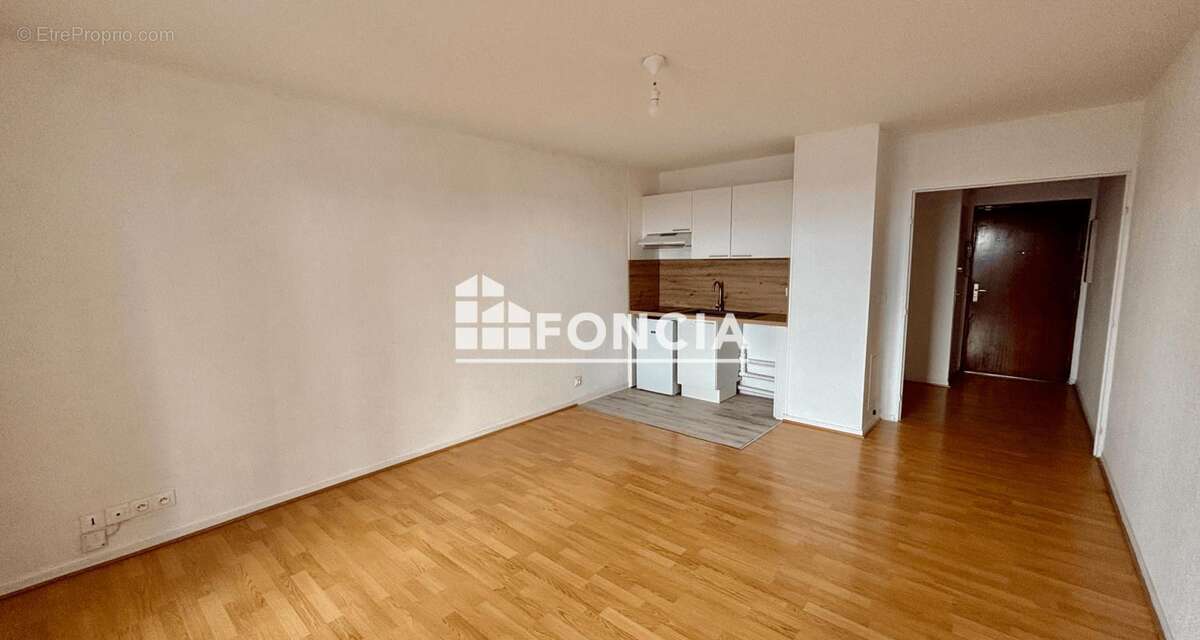Angers centre ! t1 residence senior - photo 2