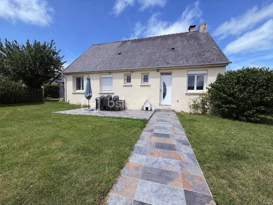 Maison à CROISSANVILLE