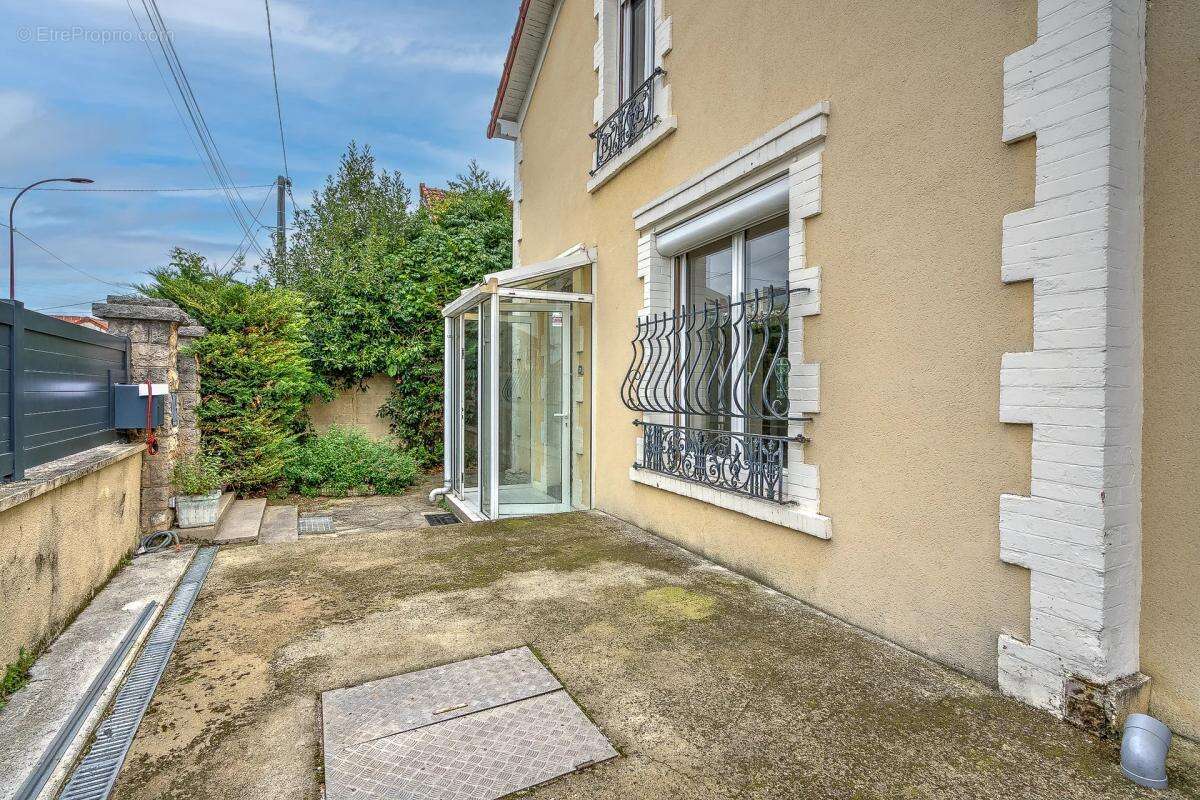 Maison à BEZONS
