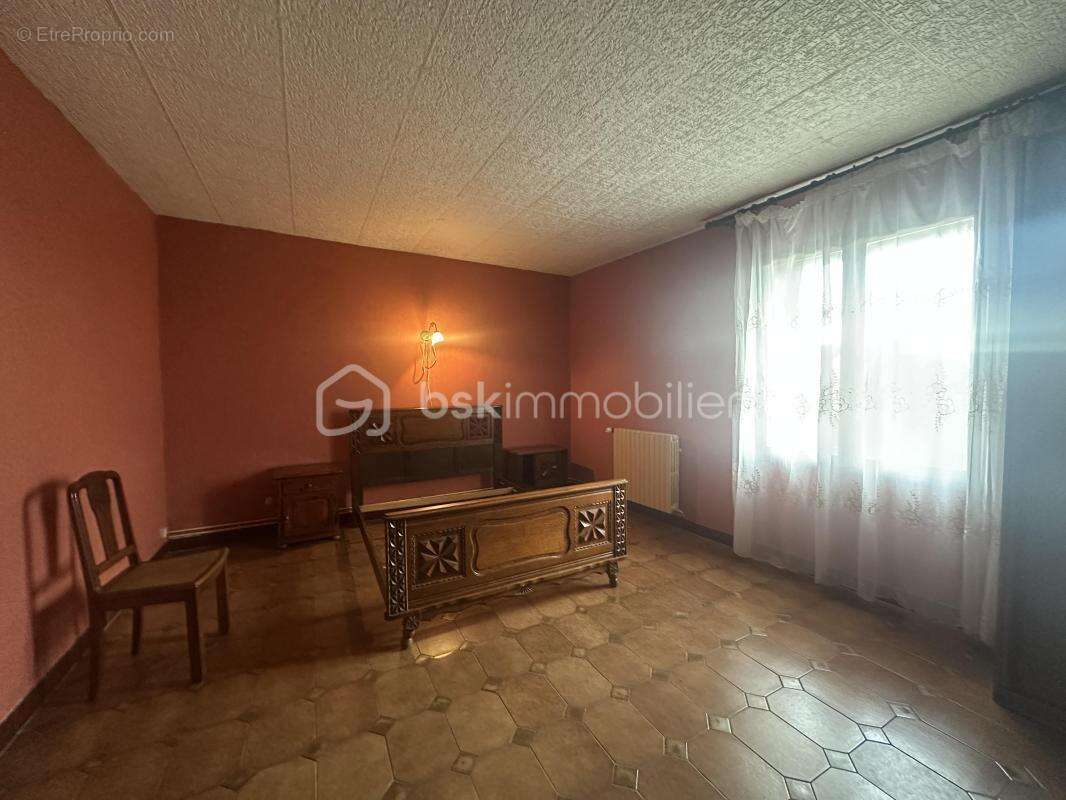 Maison à MONTEREAU-FAULT-YONNE