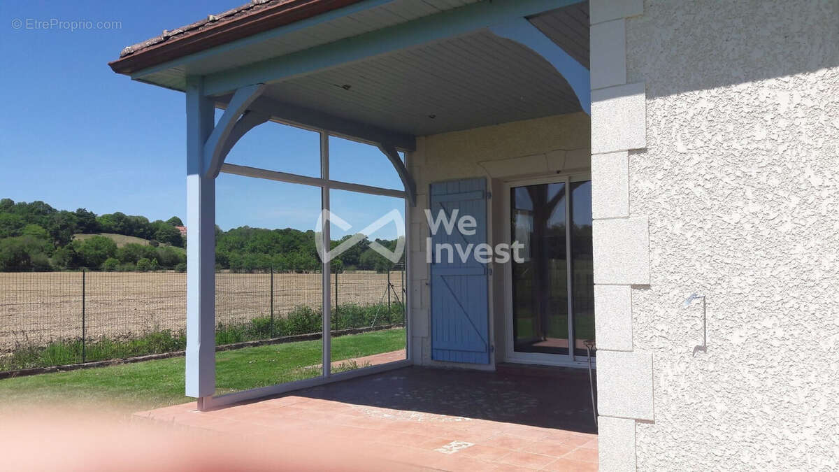 Maison à POEY-DE-LESCAR