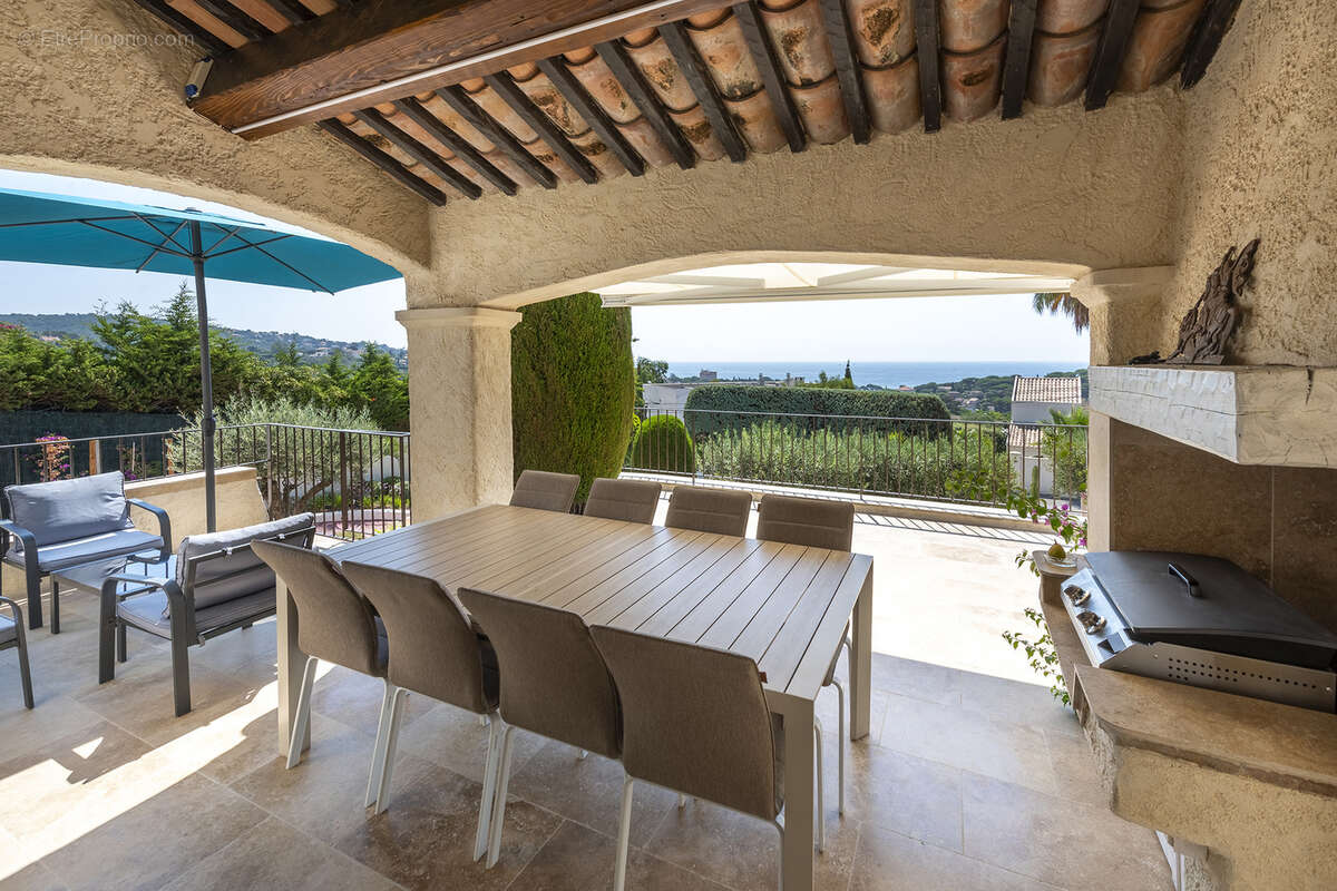 Maison à LES ISSAMBRES