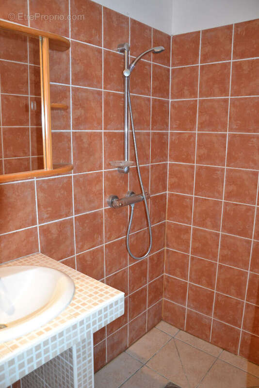 Roquebrun 34 villa 7 pièces plus studio DPE  A sur 1900 m² de terrain - photo 17
