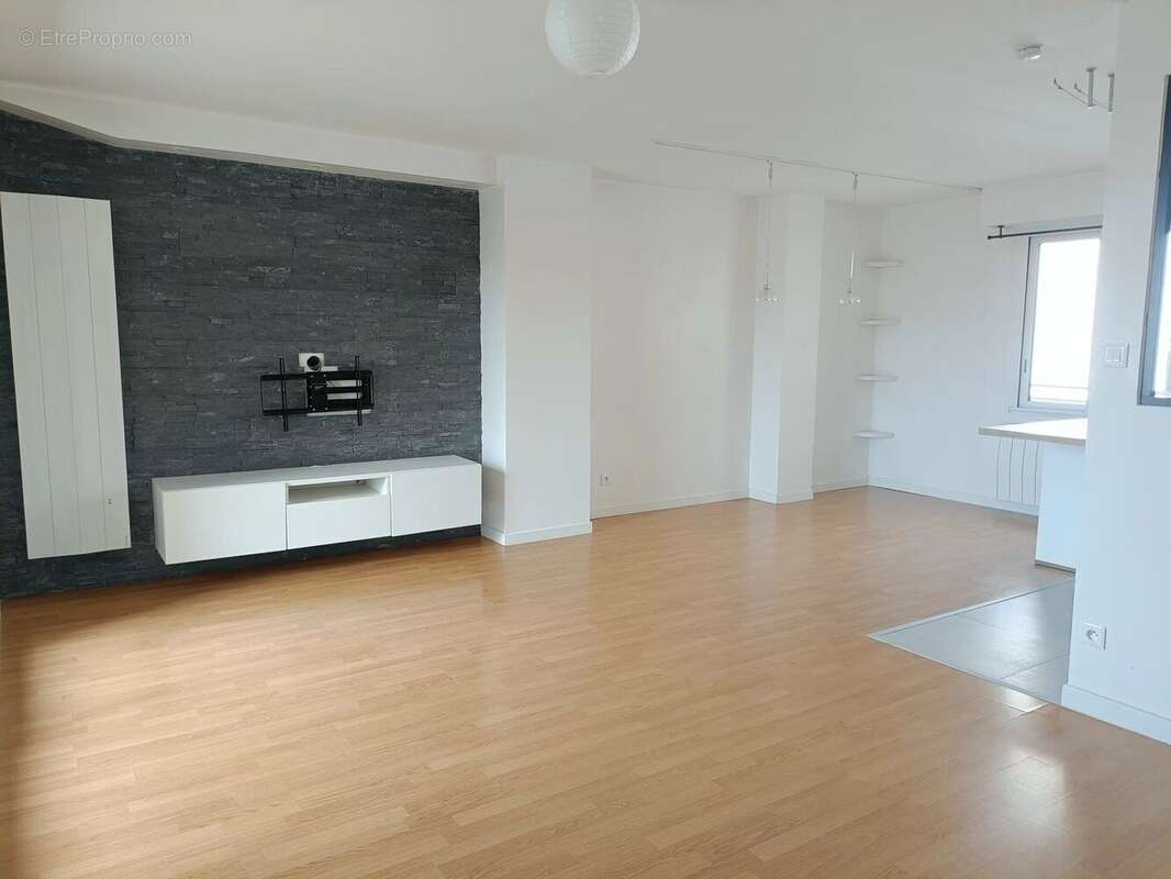 Appartement à SAINT-SEBASTIEN-SUR-LOIRE