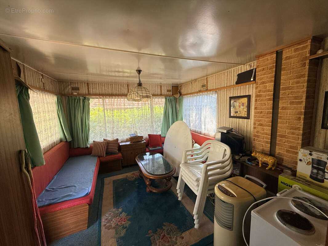 Frejus, parcelle de 230m2 avec mobil'home et caravane - photo 7