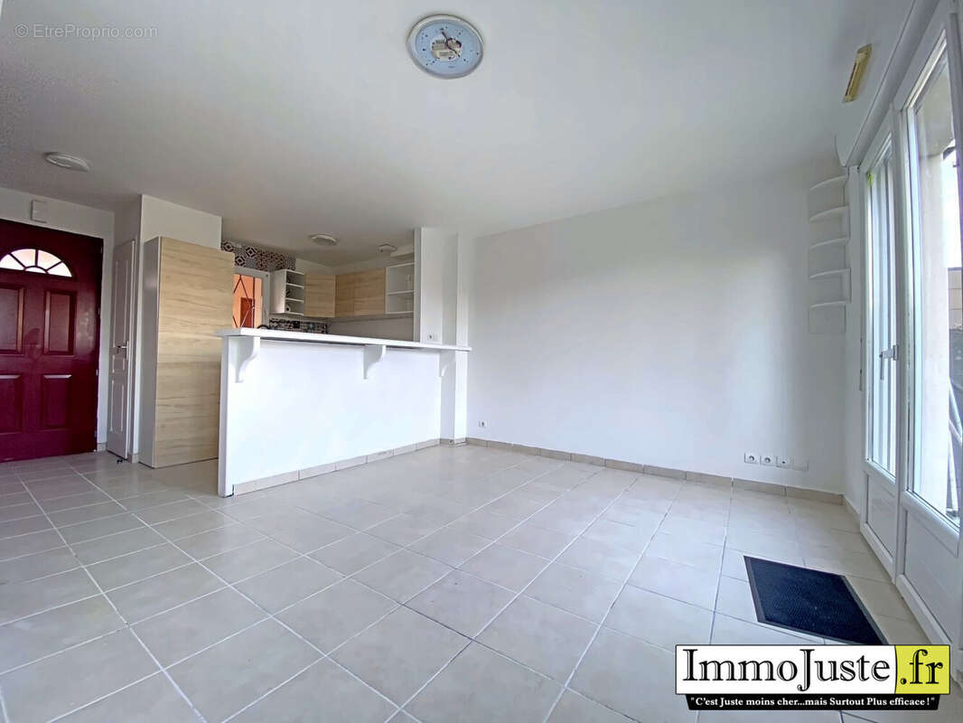 Appartement à LE PERRAY-EN-YVELINES