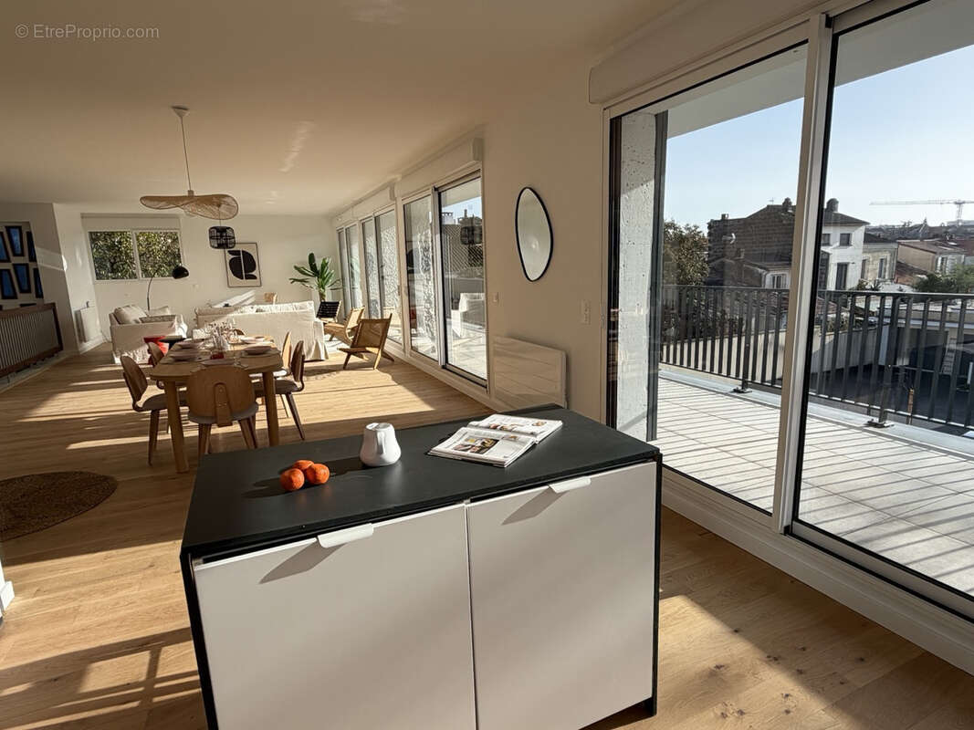 Appartement à BORDEAUX