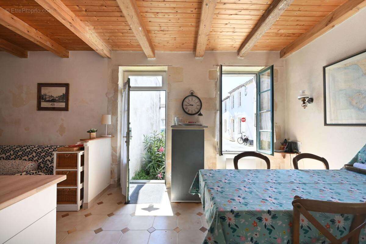 Typique maison de village À Vendre - photo 3