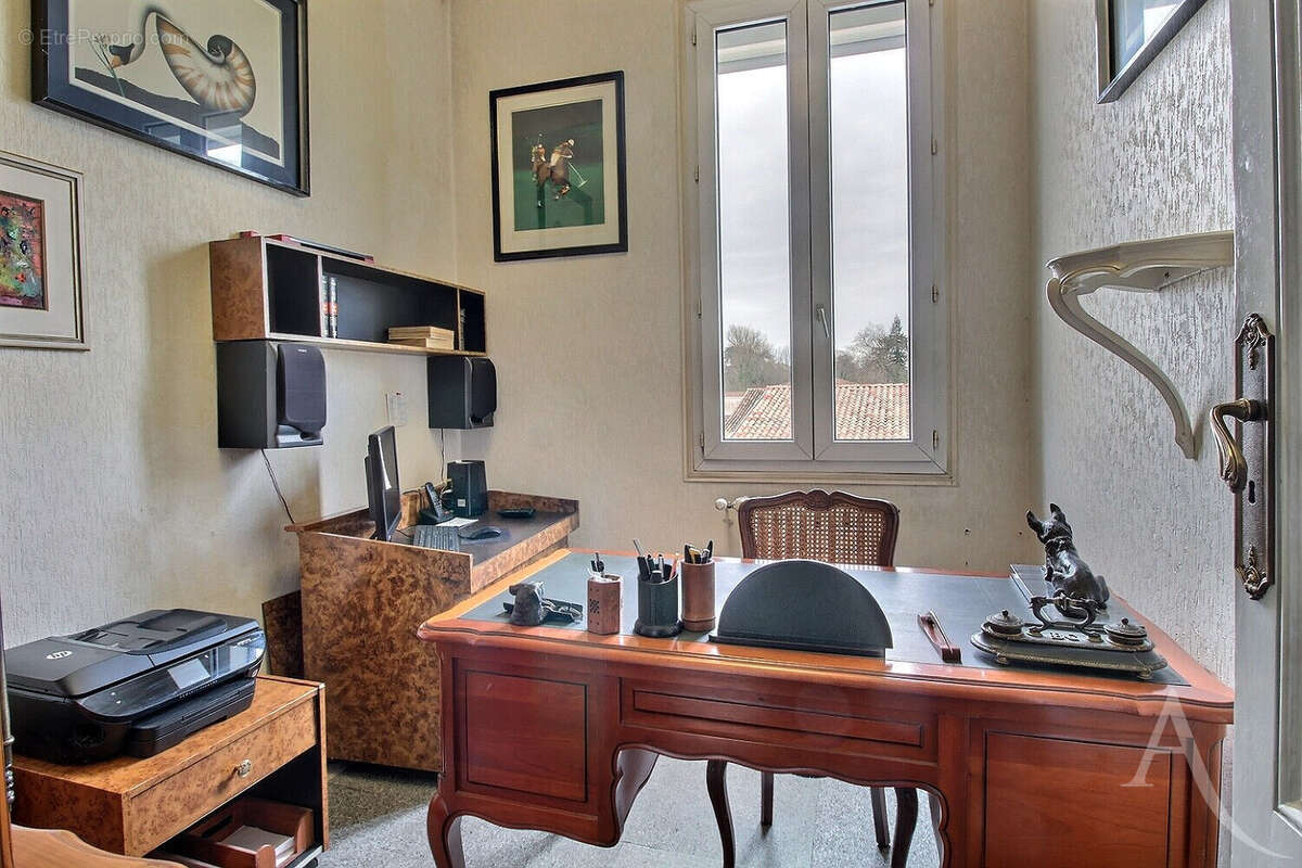 Léognan demeure en pierre (248m²) - photo 13