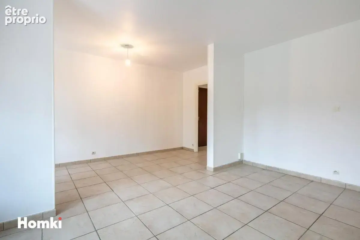 Appartement T3 de 86 m² à Grenoble sud - photo 4