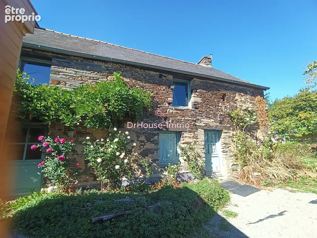 Maison à LOYAT