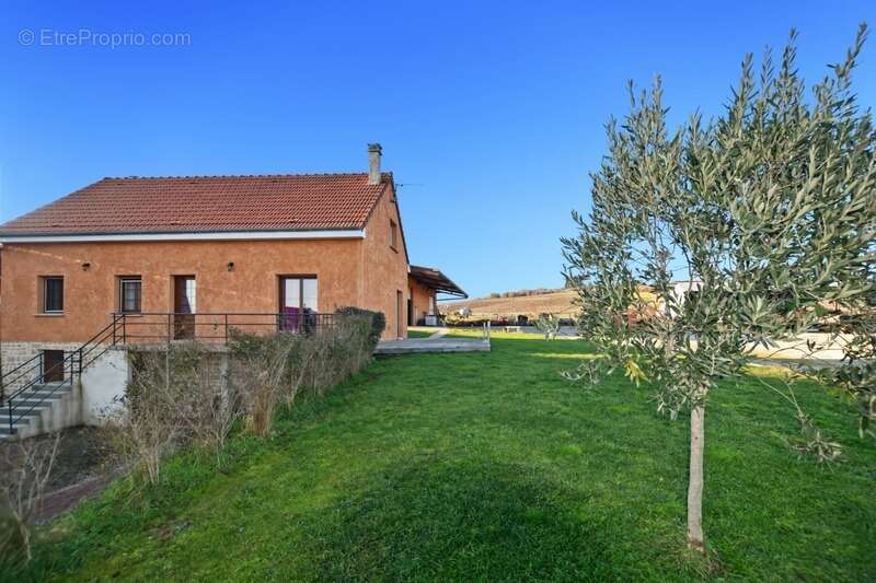 Maison à SAINT-MAURICE-LES-COUCHES