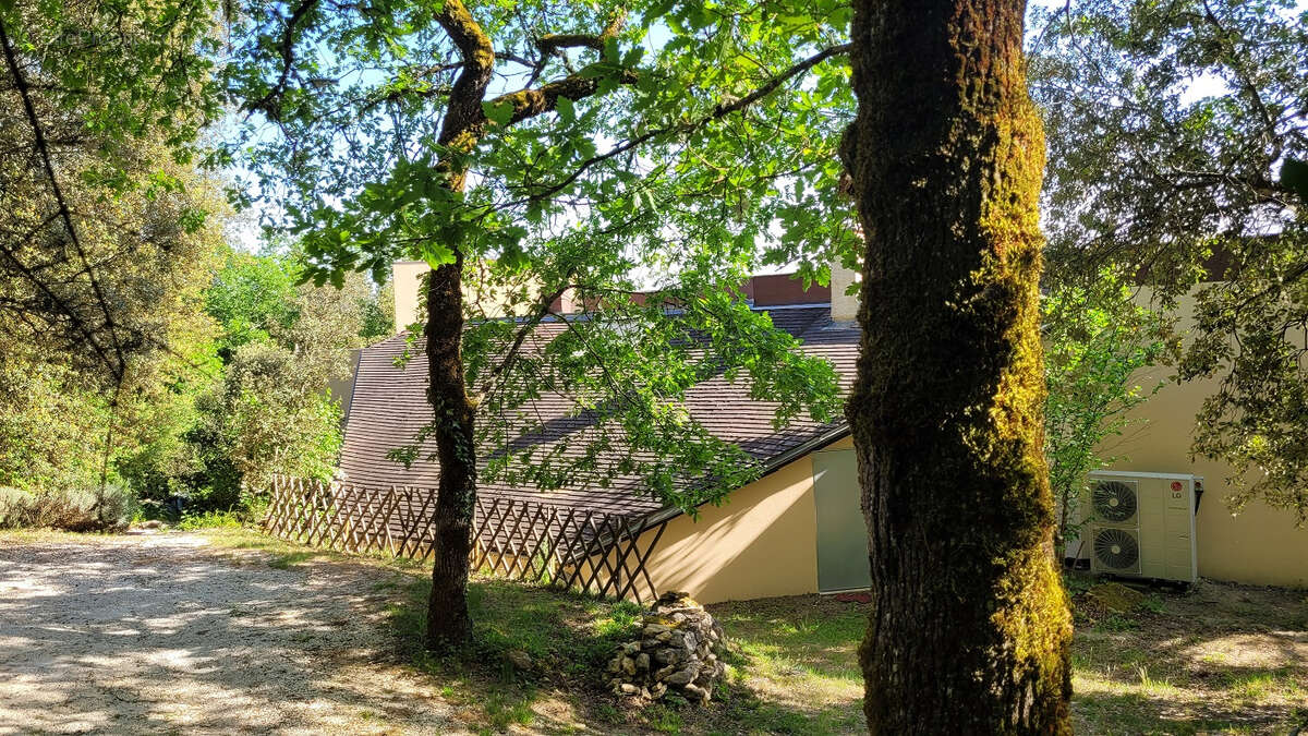 Maison à LES EYZIES-DE-TAYAC-SIREUIL