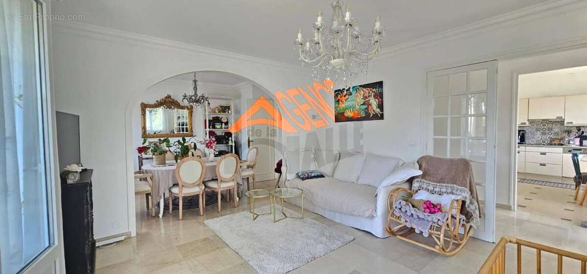 Maison à VIARMES
