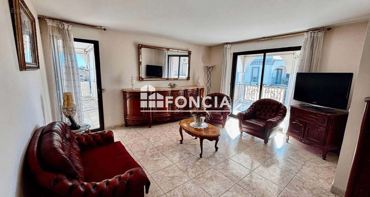 Appartement à SANARY-SUR-MER