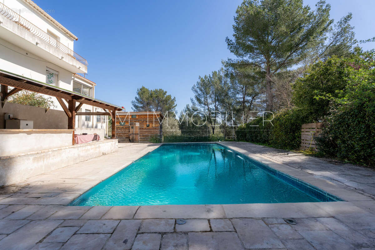 Appartement à MARSEILLE-12E