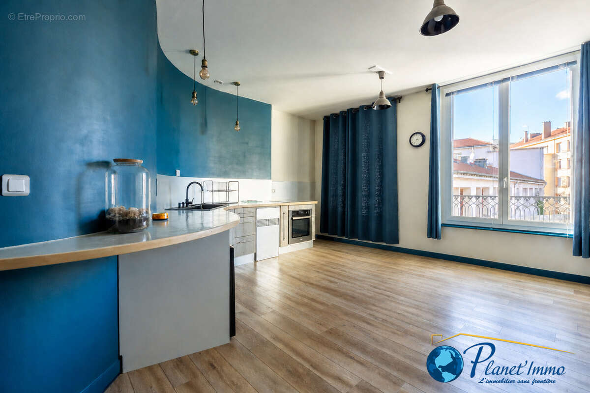 Appartement à SAINT-ETIENNE