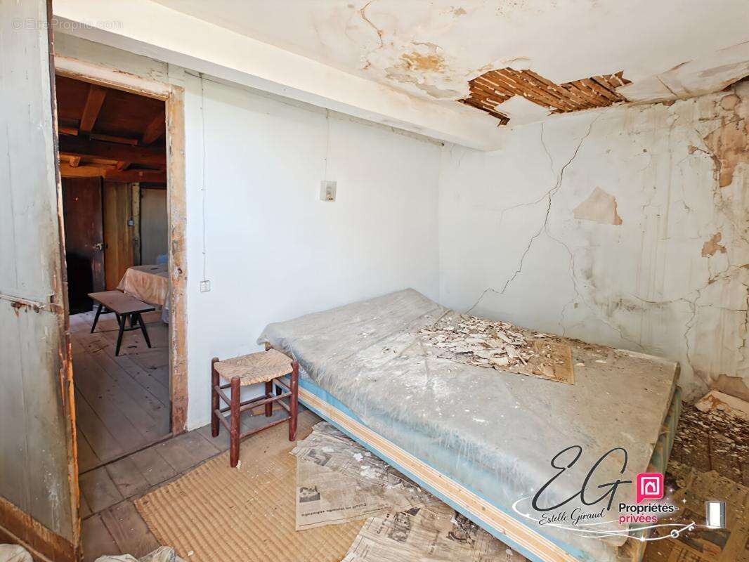 Maison Caunes Minervois à rénover :  2 chambres, atelier à rénover - photo 7