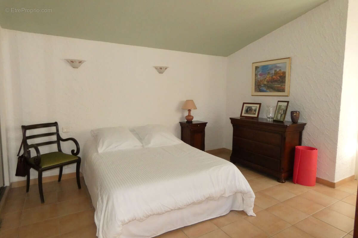 Maison à LEZIGNAN-CORBIERES