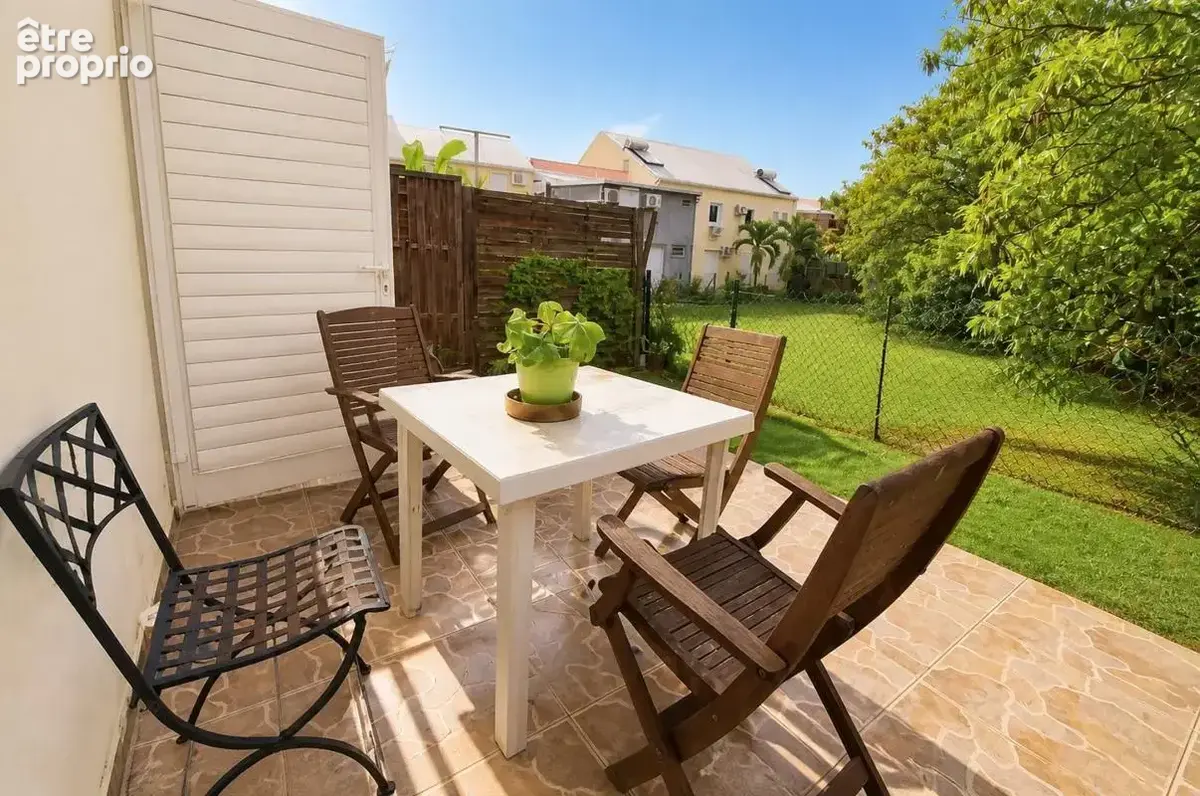 A vendre : appartement t3 au moule (97160) - photo 8
