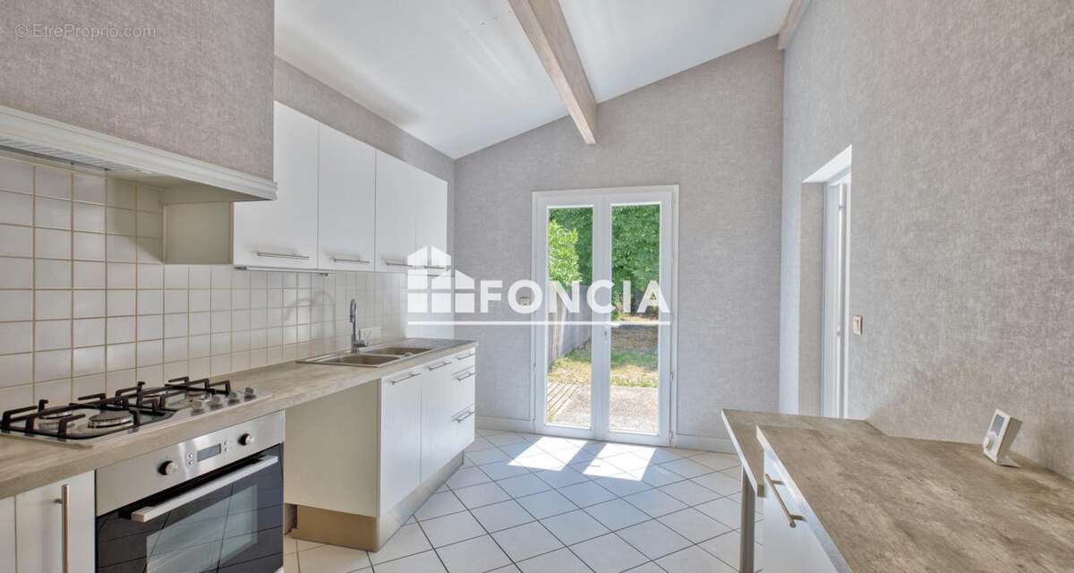 Maison à SAINT-XANDRE